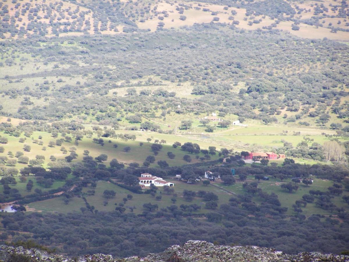 Casa Rural De La Finca Sierra Grande Hornachos 외부 사진